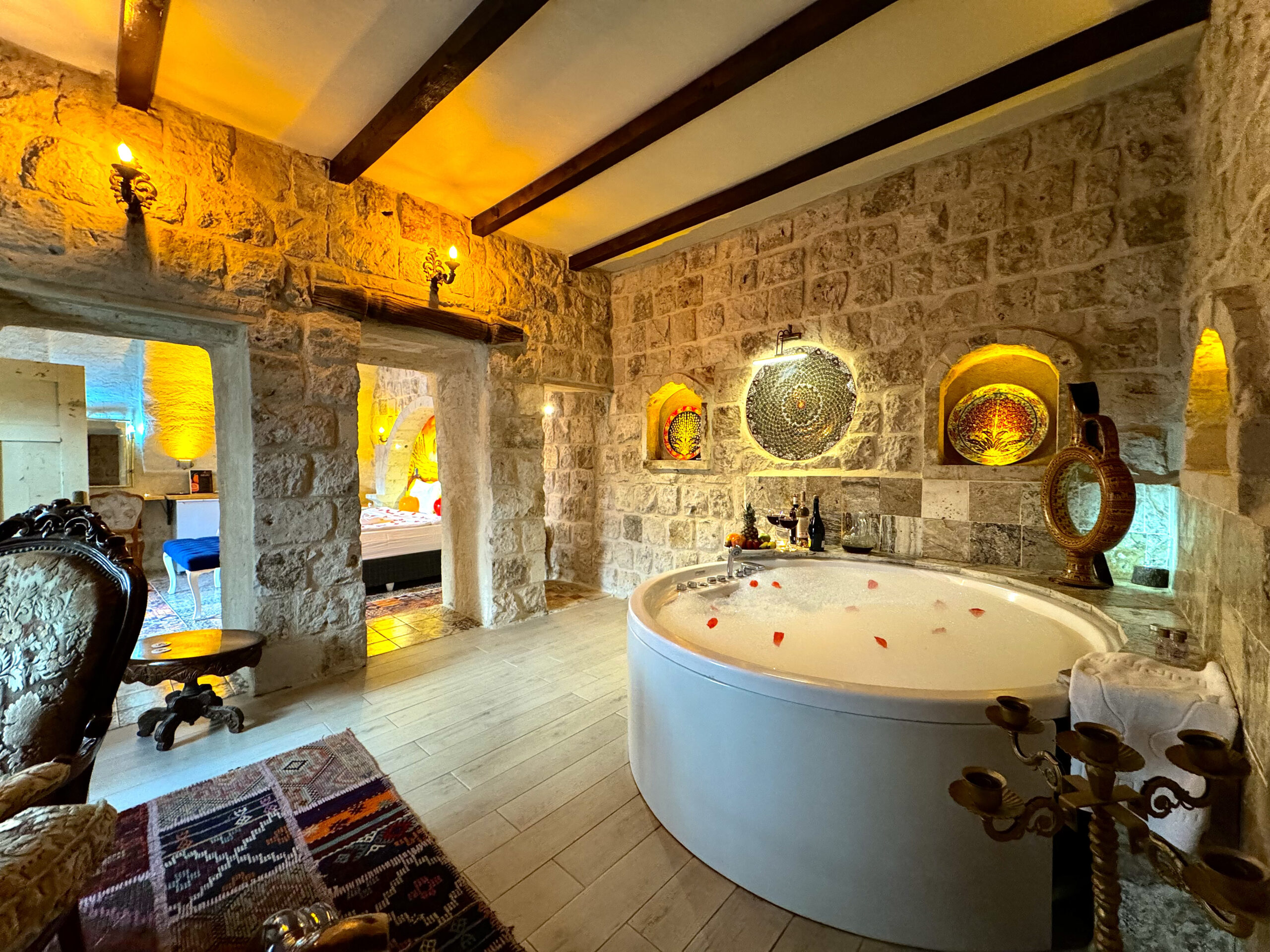 302 Suite Room